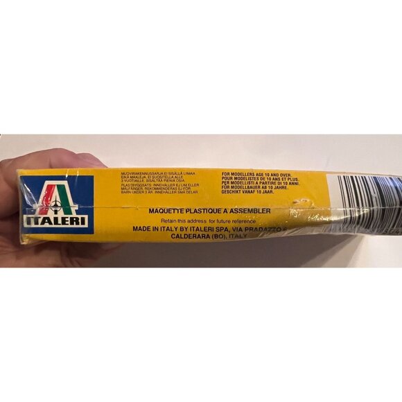 Vintage 1994 Italeri 1:35 Scale Model Jerrycans Kit No. 402, Wargaming, Ages 10+ - Picture 4 of 6